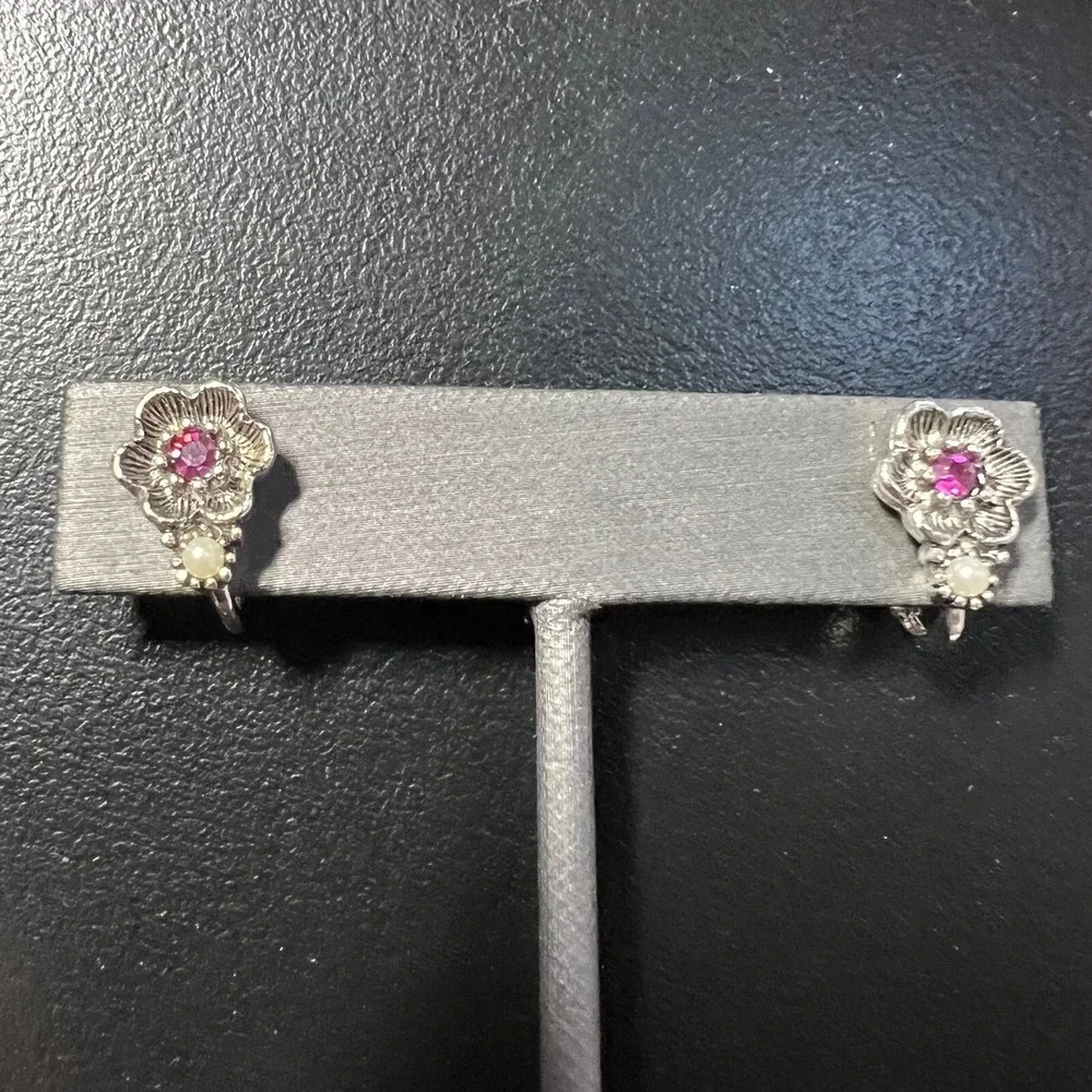 Vintage Avon Clip On Earrings Silver Tone Flower Purple Stones Faux Pearl Accent